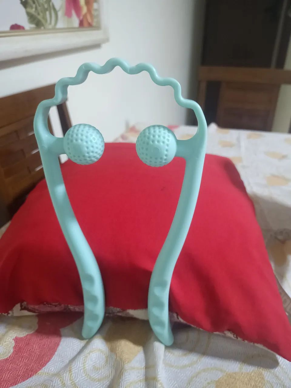 Massageador de pescoço - Relaxe e alivie a tensão! - Foto 2