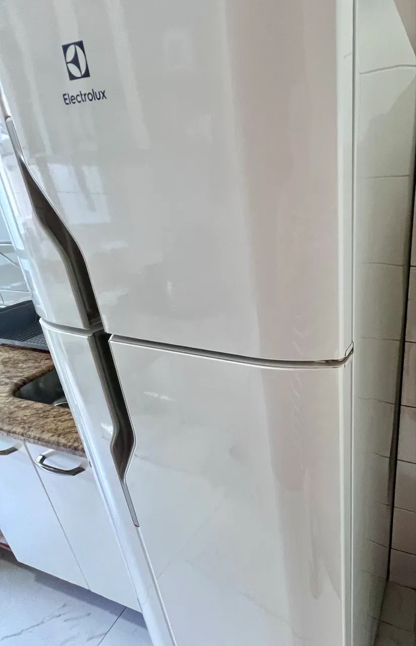 Geladeira duplex Electrolux 260 L DC35A - Foto 4