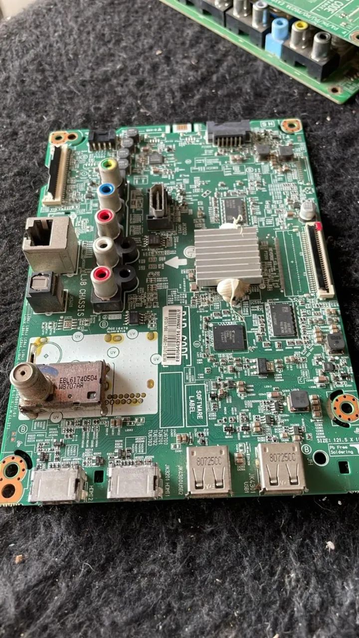 Placa Principal TV LG 32LK615BPSB EAX68165901