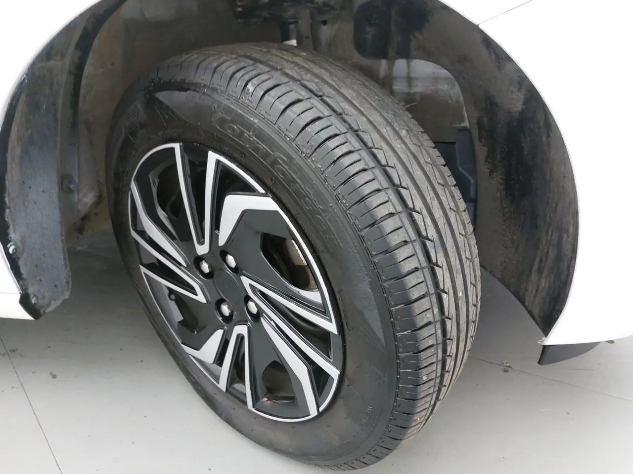 Chevrolet Onix Hatch LT 1.0 12V TB Flex Mec. 4P 2025 - Foto 13