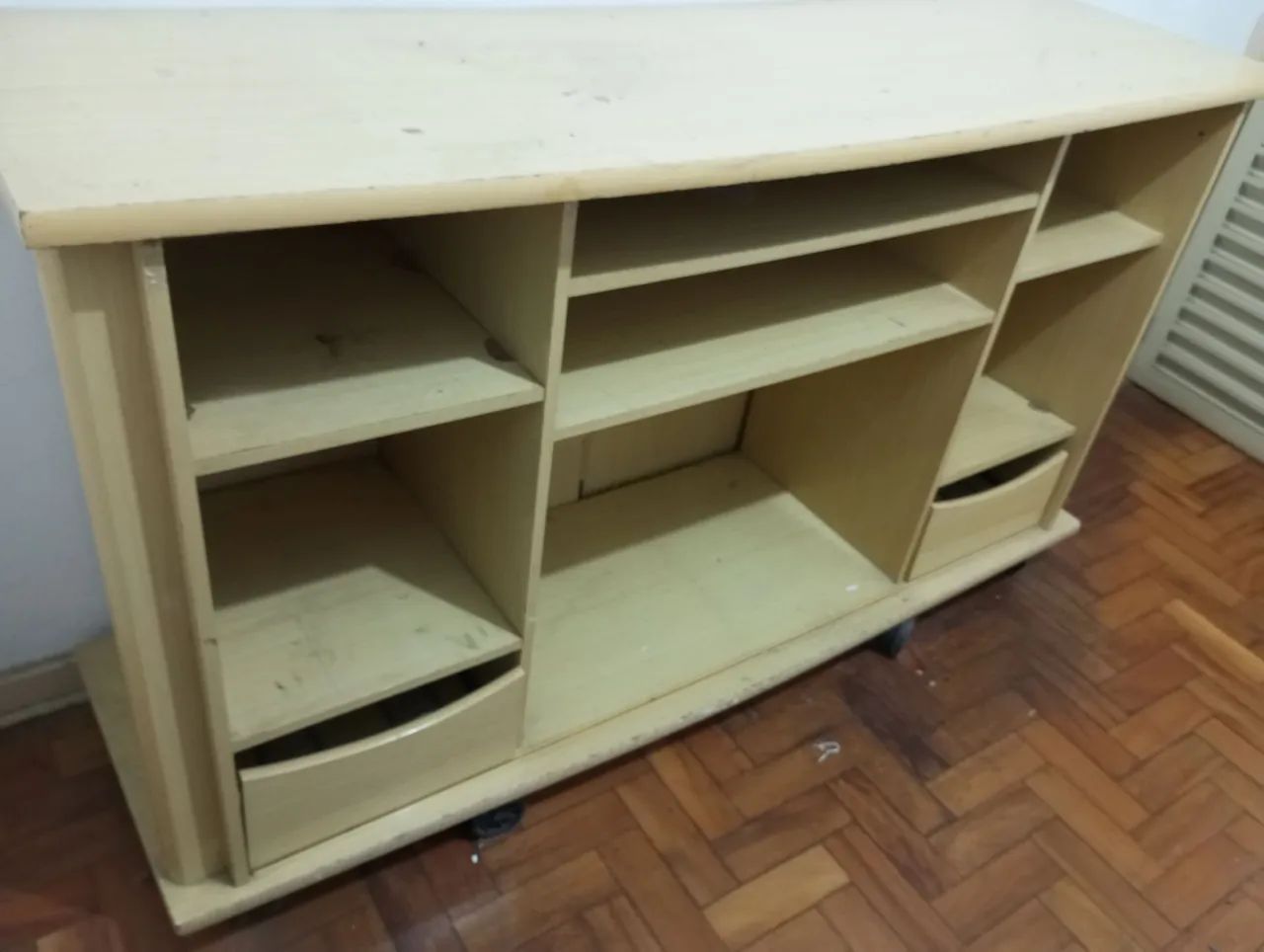 Estante Rack de Madeira com 7 Compartimentos e 2 Gavetas  - Foto 3