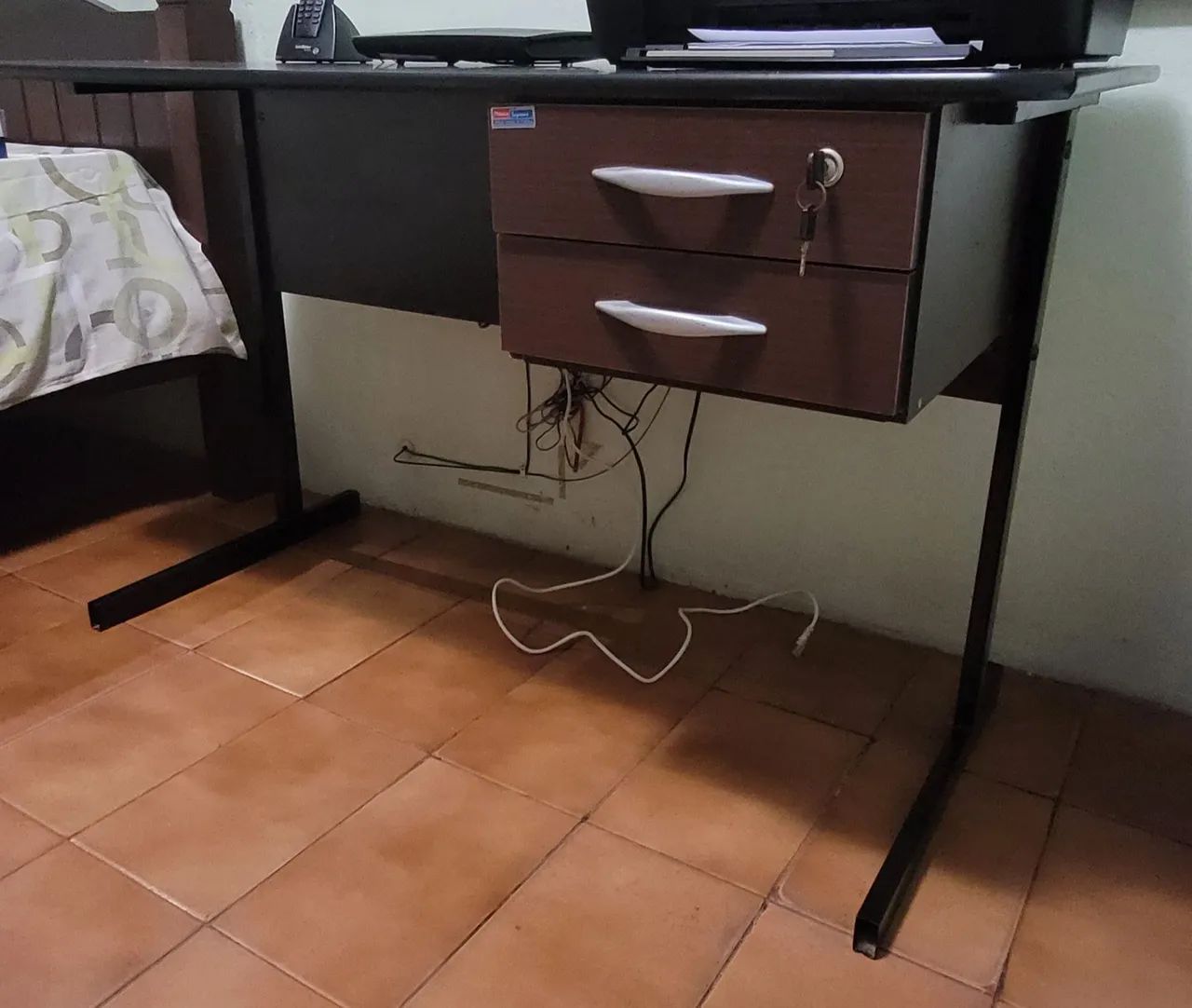 Birô / Estação de trabalho / Escrivaninha + cadeira - Foto 2