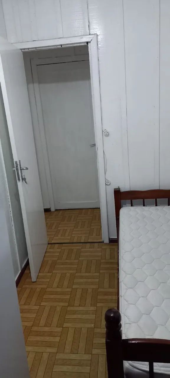 Quarto aconchegante no centro de São José dos Pinhais PR  para rapaz.  - Foto 3