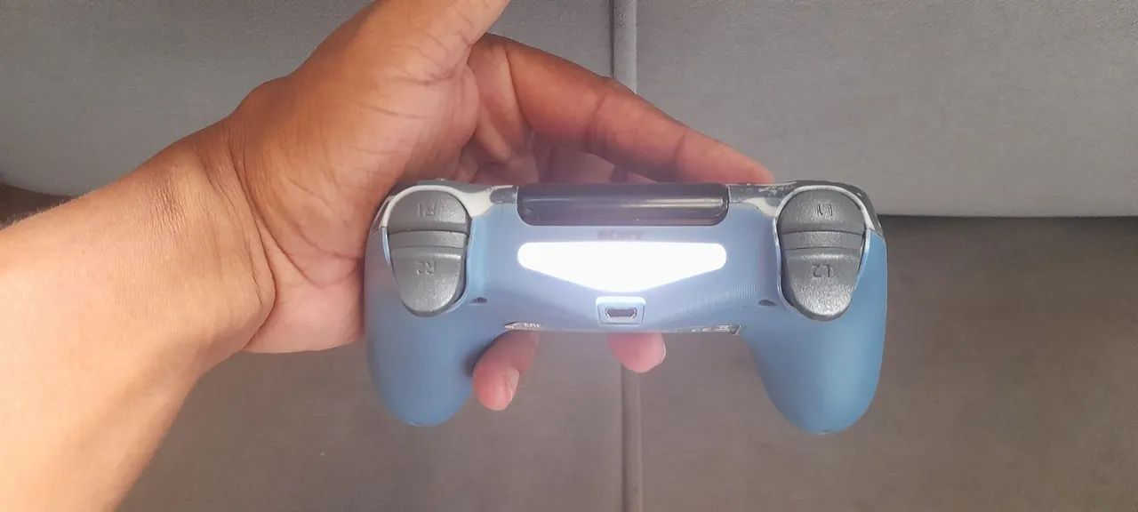 Controle PS4 Camuflado + Jogos Call of Duty, Assassin's Creed e Outro - Foto 3
