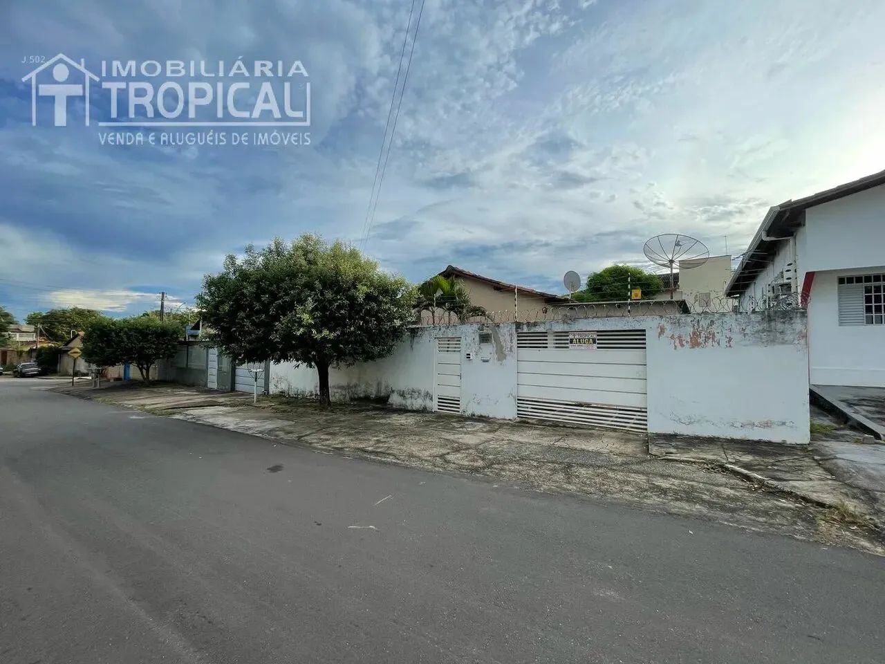 Aluga-se casa bem localizada no setor Jardim Brasília em Porto Nacional-To