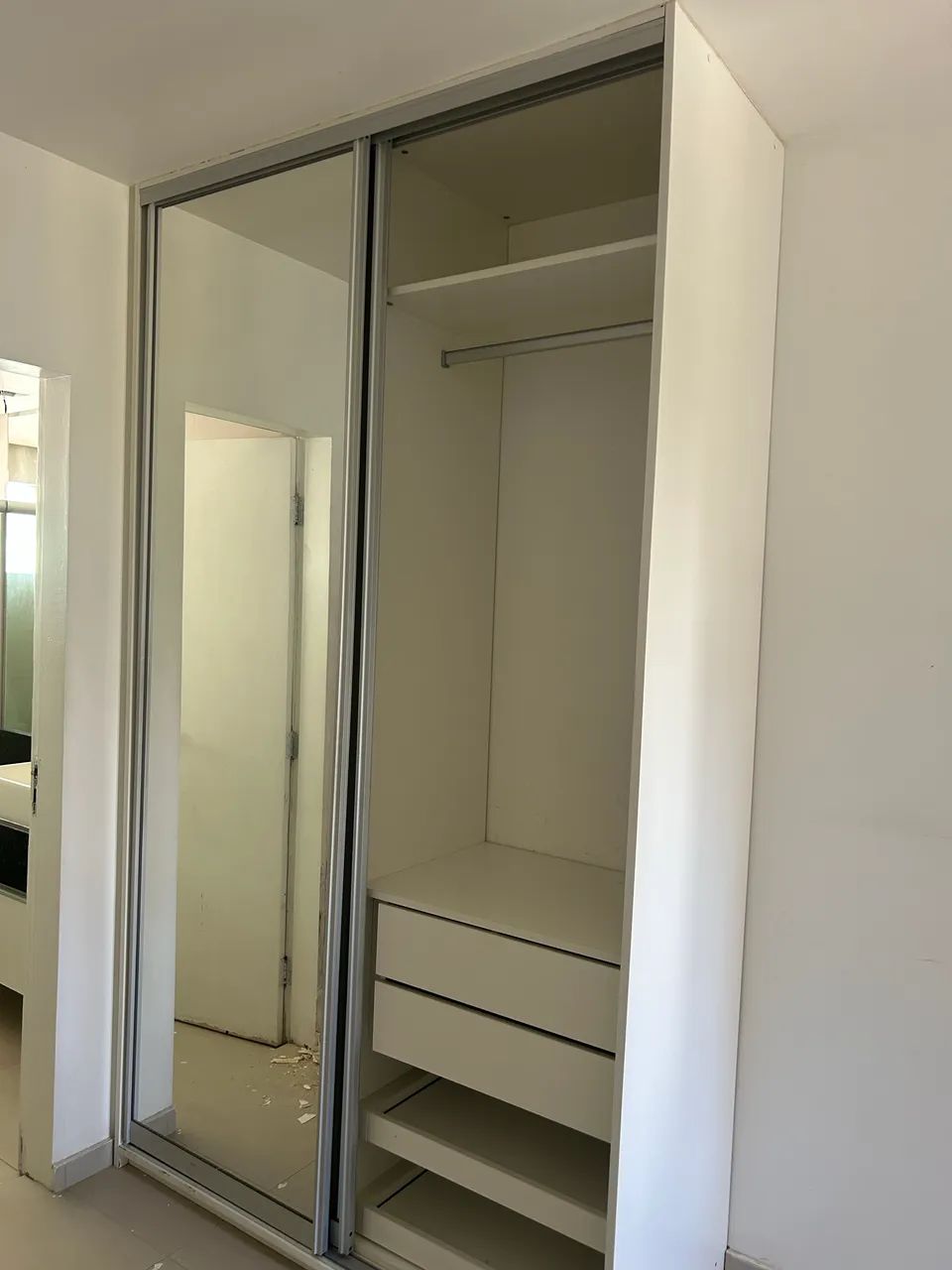 Guada roupa 64312003375619120