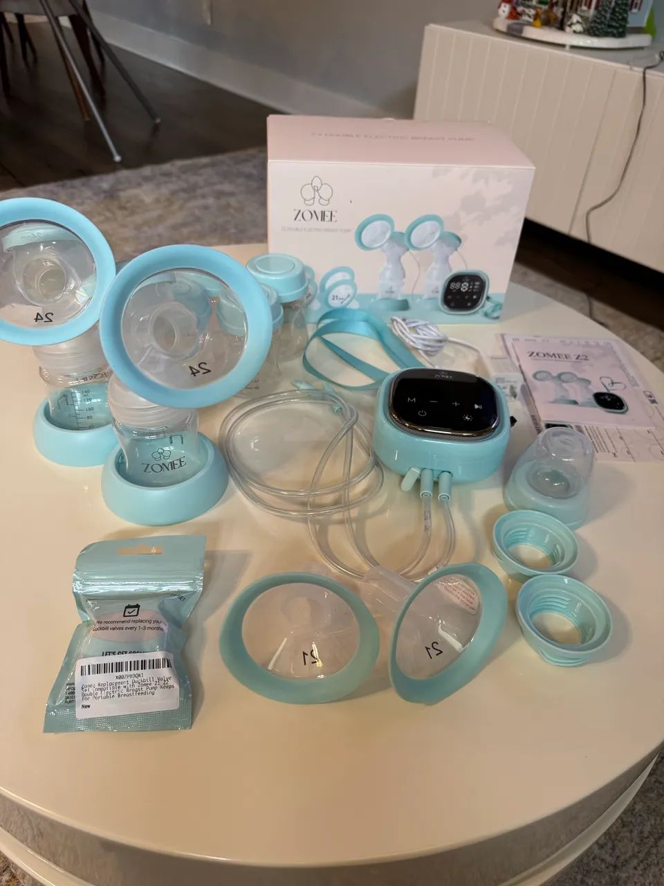 1 bomba elétrica extratora de leite materno importada da marca Zomee
