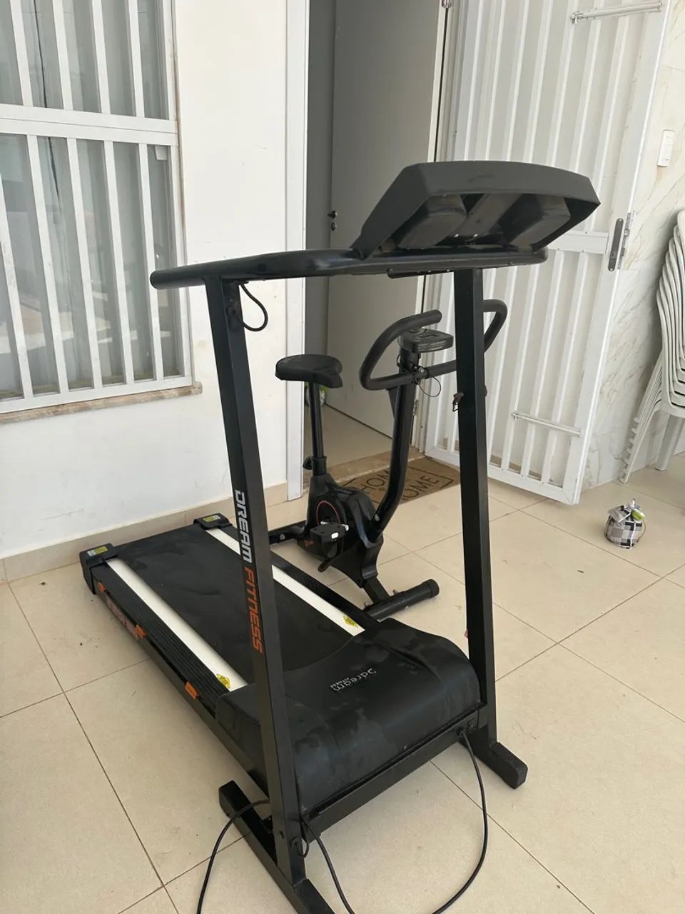Esteira Elétrica Dream Fitness e bicicleta ergonômica gallant