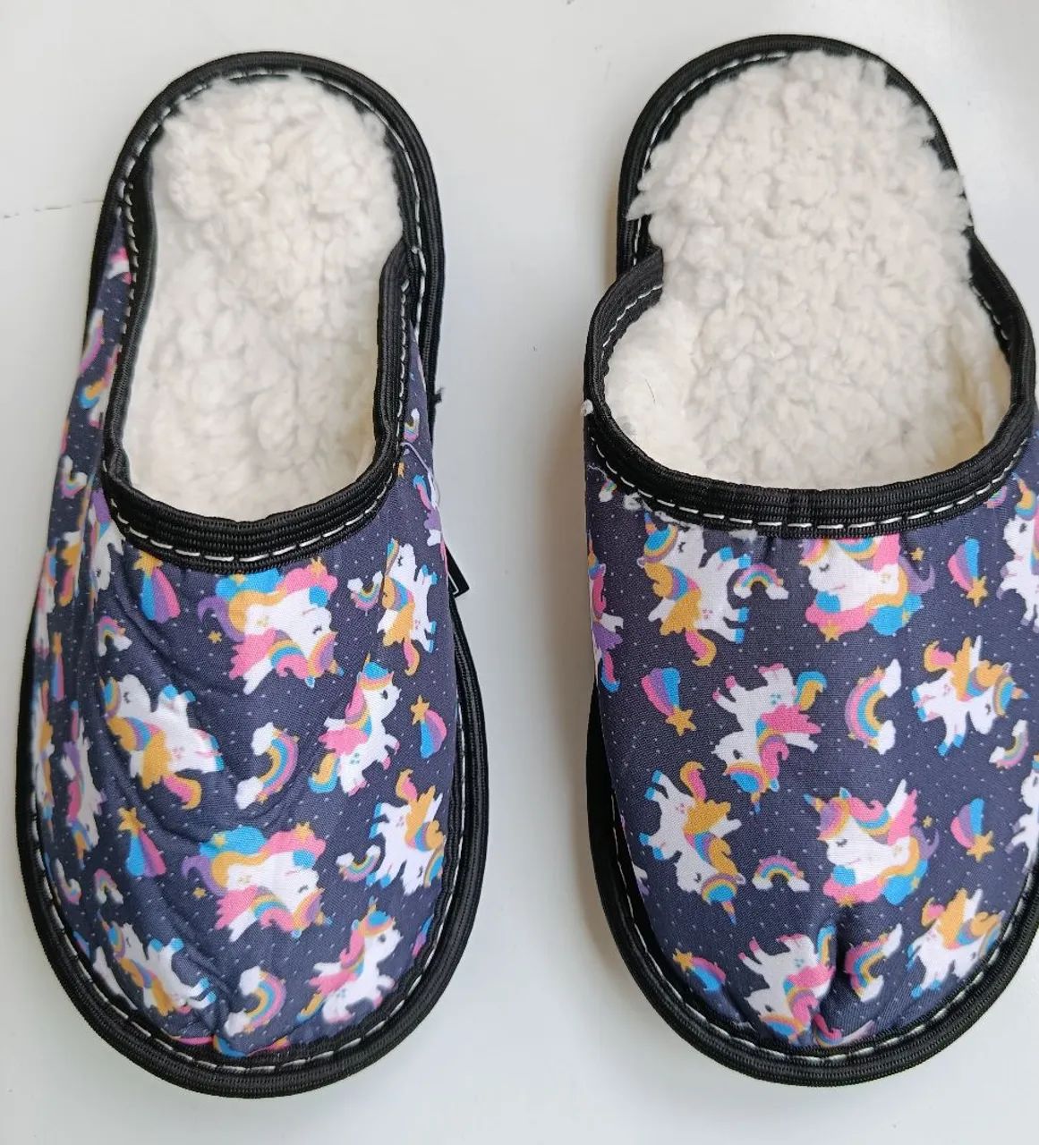 Pantufa infantil feminina Felpuda  - Foto 3