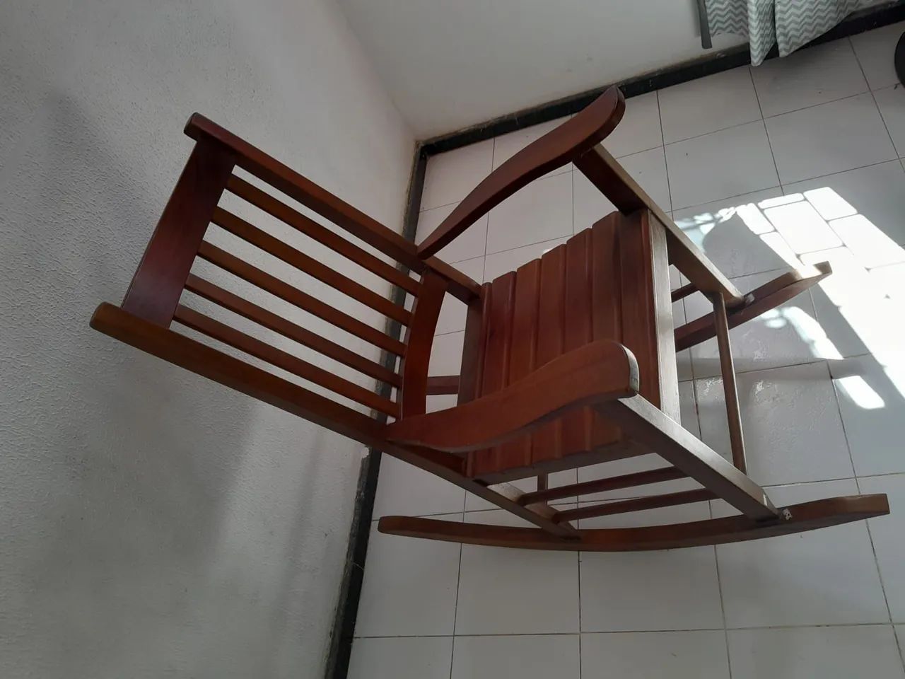 02 Cadeiras de balanço - confira valor - Foto 3