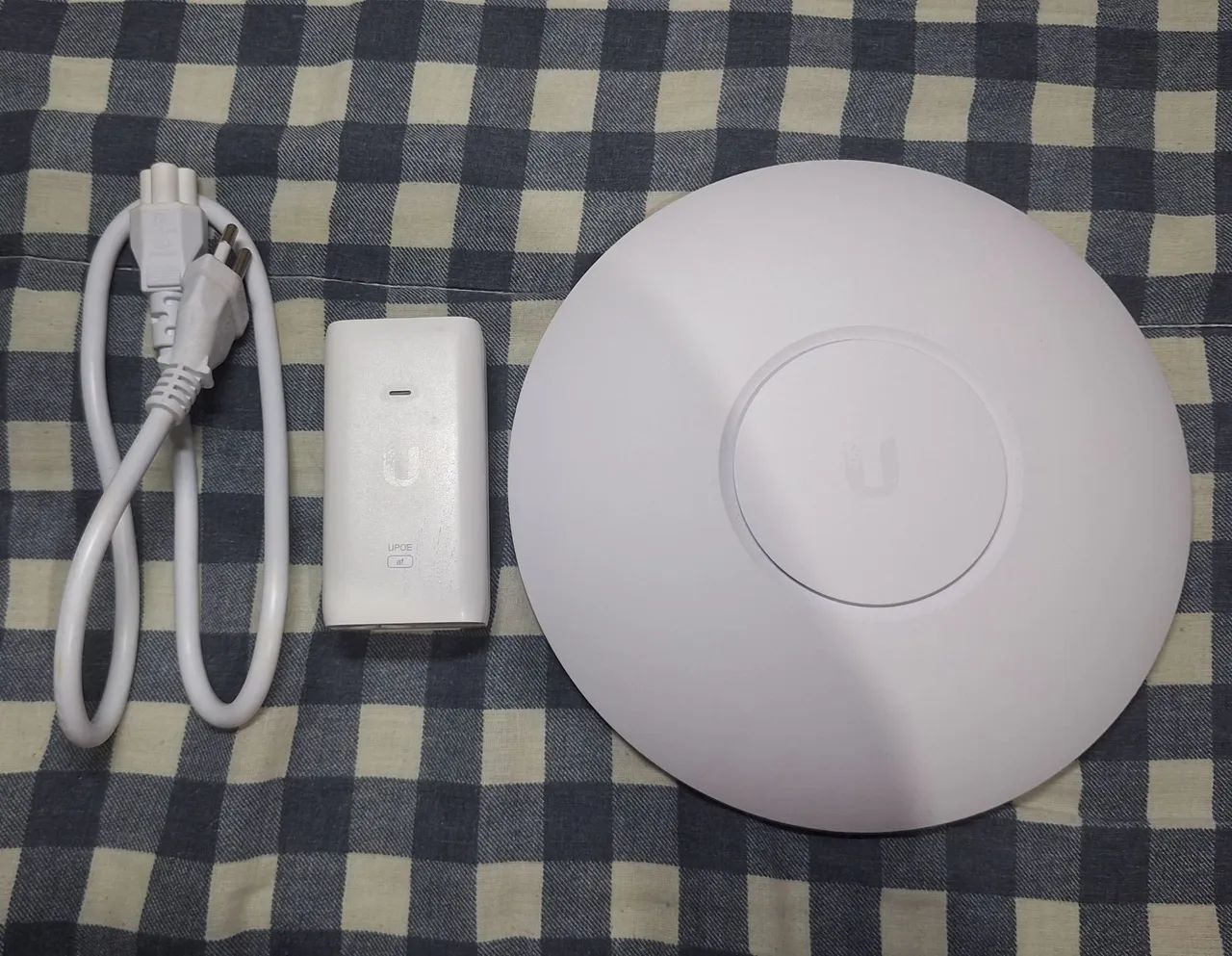 Access Point Ubiquiti UniFi AP AC Pro - Dual Band Gigabit PoE - Foto 4