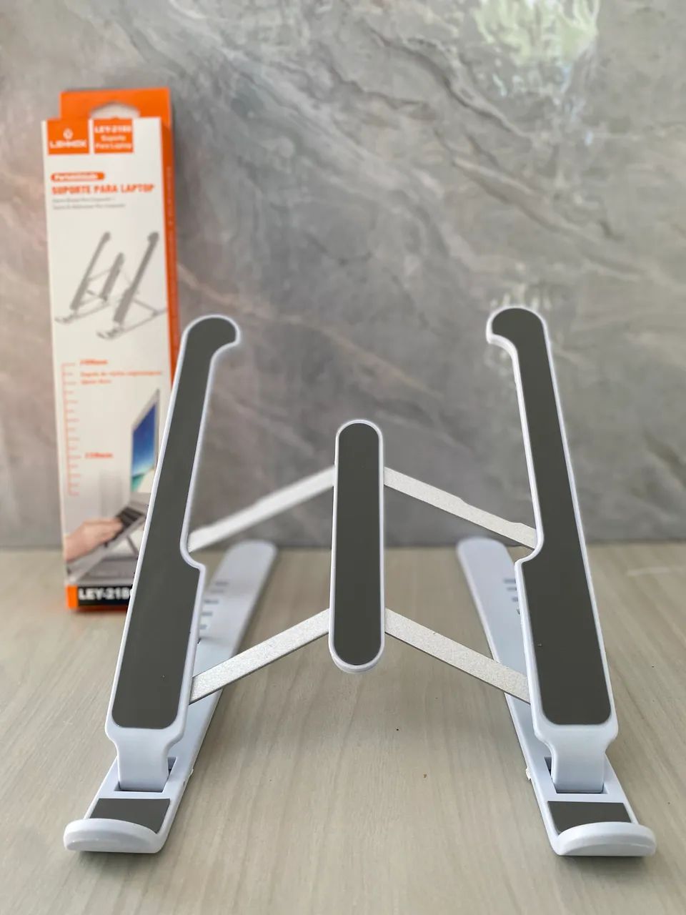Suporte para notebook e tablet - ENTREGA A DOMICÍLIO 
