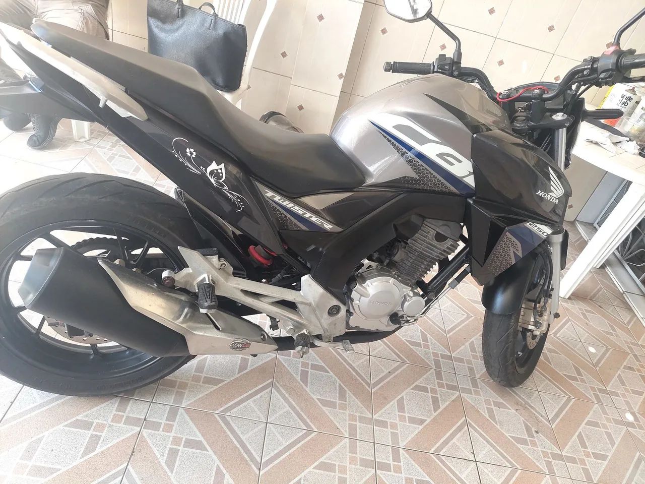 Moto CB twister 250 CBS - Foto 4