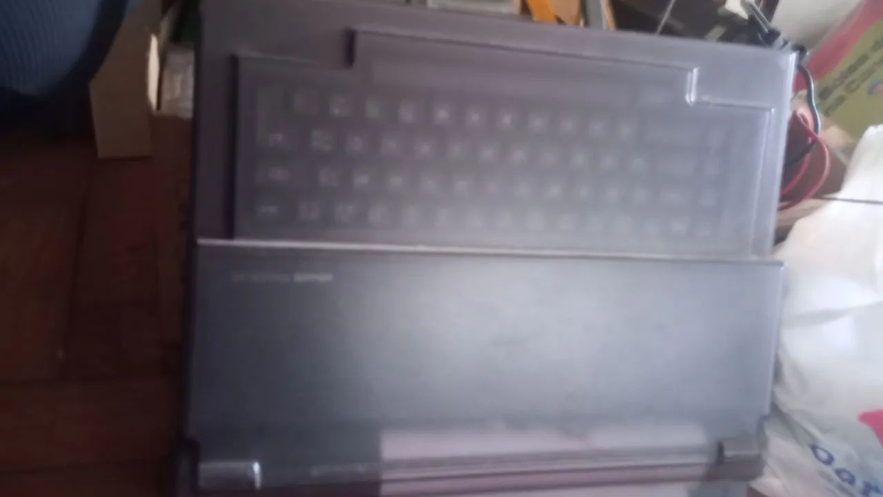 Máquina de escrever elétrica Olivetti 20 - Foto 3