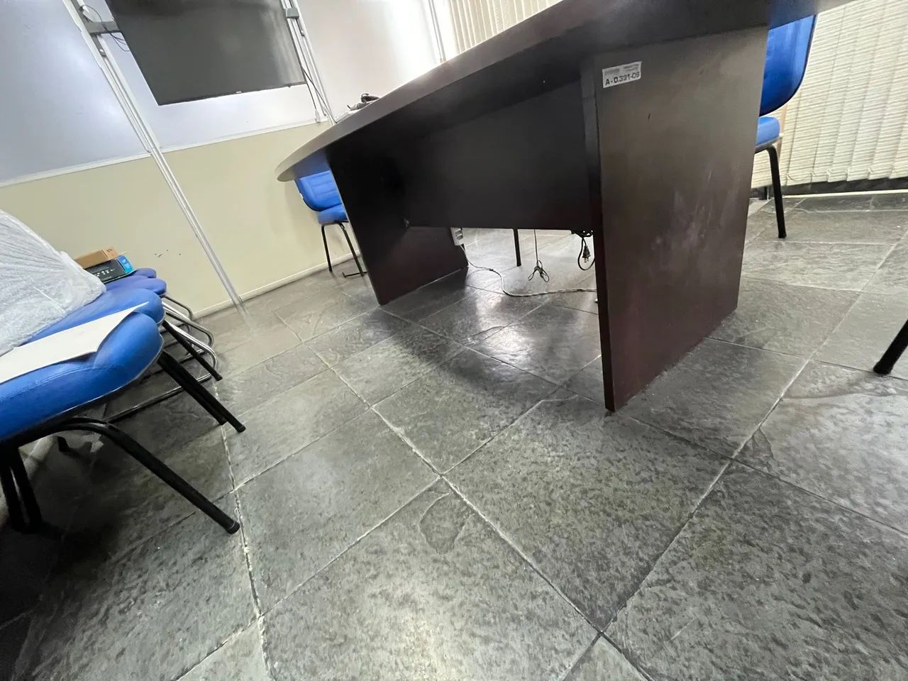 Mesa de Reunião em madeira - Foto 2