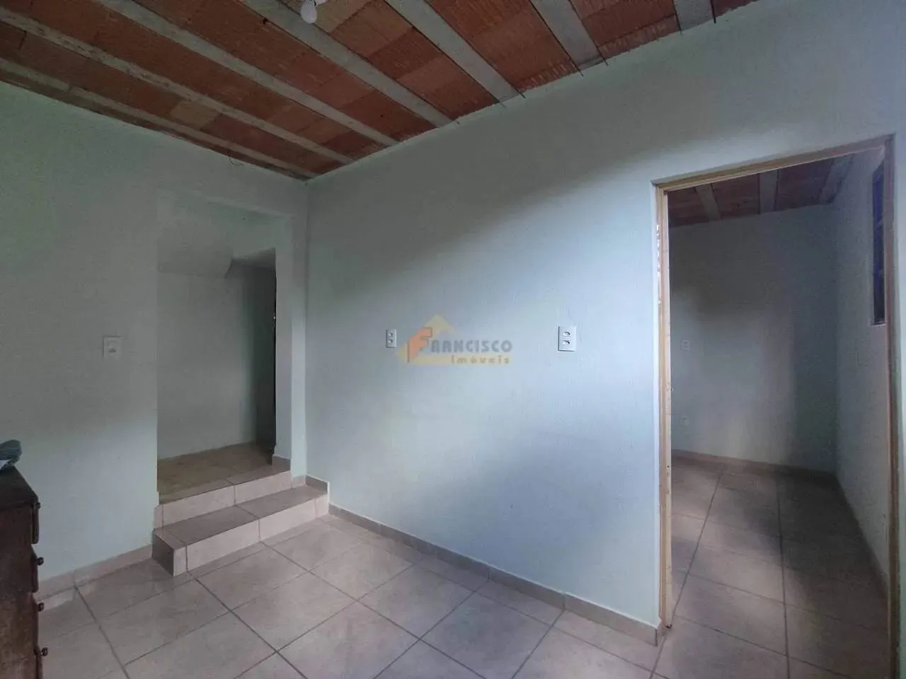 Casa para aluguel, 2 quartos, Centro - Divinópolis/MG