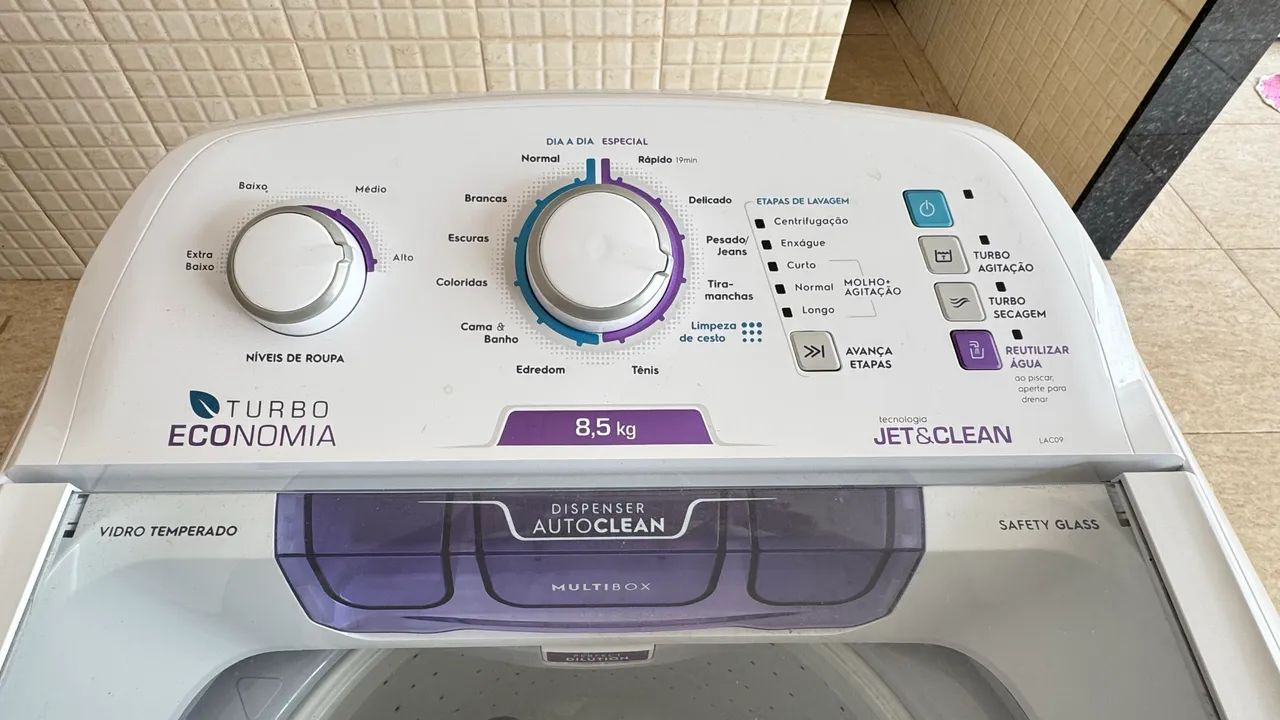 Máquina de lavar  Eletrolux 8,5 kg (semi nova) - Foto 2