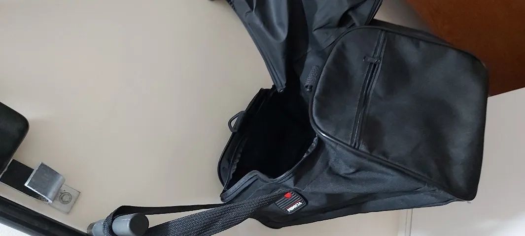 Bolsa de viagem da marca Primicia. Ideal para suas viagens, foi usada apenas duas vezes. - Foto 4