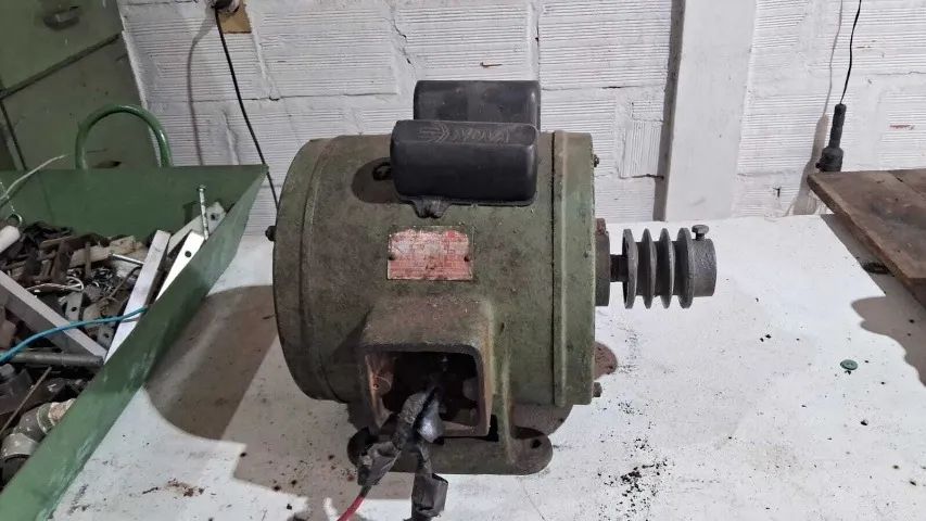 MOTOR