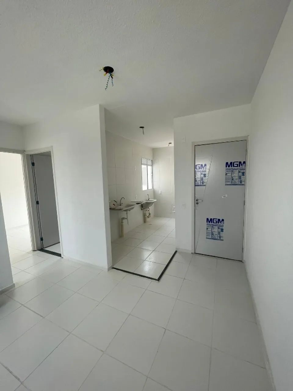 Vendo apartamento CDHU - Vila Vêneto Suzano - Bloco 2, último andar - Foto 3