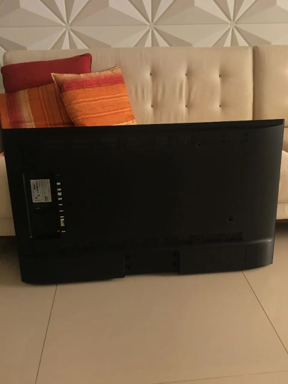 TV 49 SAMSUNG,TELA AVARIADA 1 MÊS PÓS GARANTIA, PARA RETIRADA DAS PLACAS E OUTRAS PEÇAS - Foto 2
