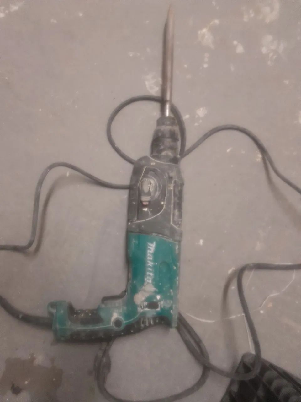 Martelo Perfurador Rompedor Makita HR2470 - Foto 4