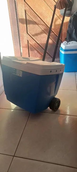 Cooler térmico 42L com rodinha - novo, nunca usado - Foto 6