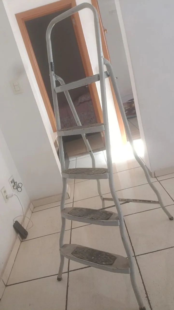 Escada 64861428511235120