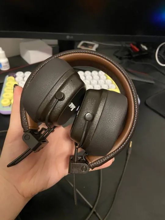 Fone de ouvido over-ear sem fio Marshall Bluetooth Major IV marrom - Foto 5