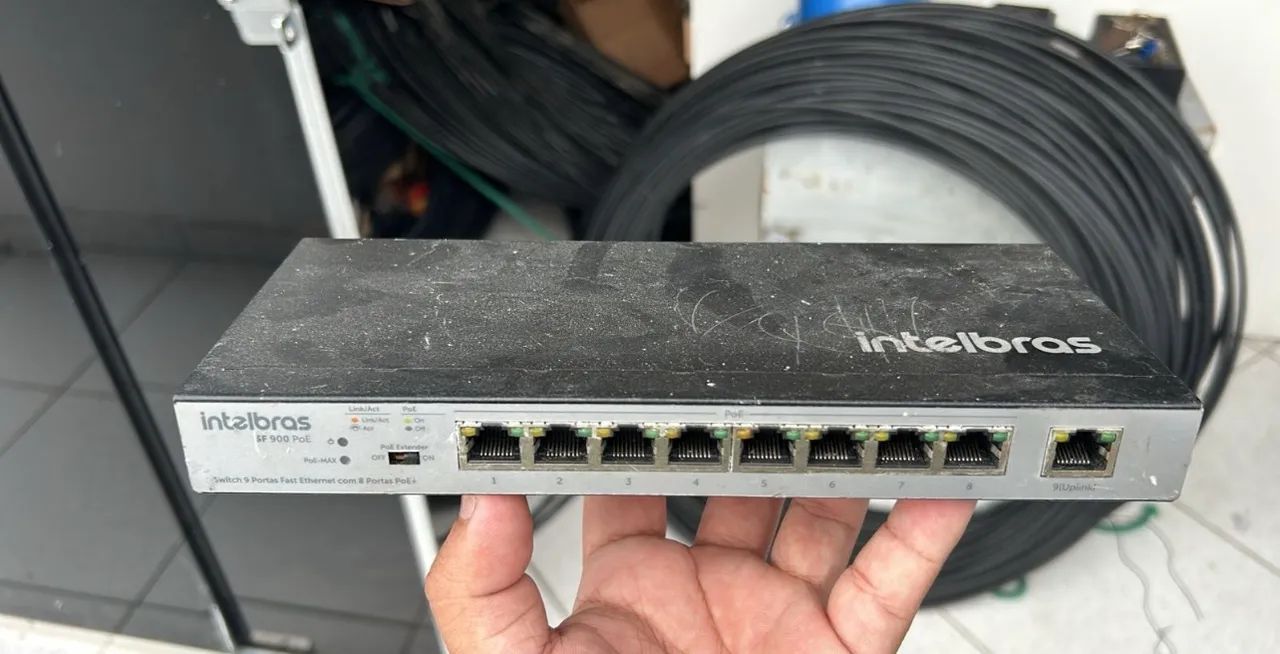 Intelbras POE Switch with Extender453825371979786241