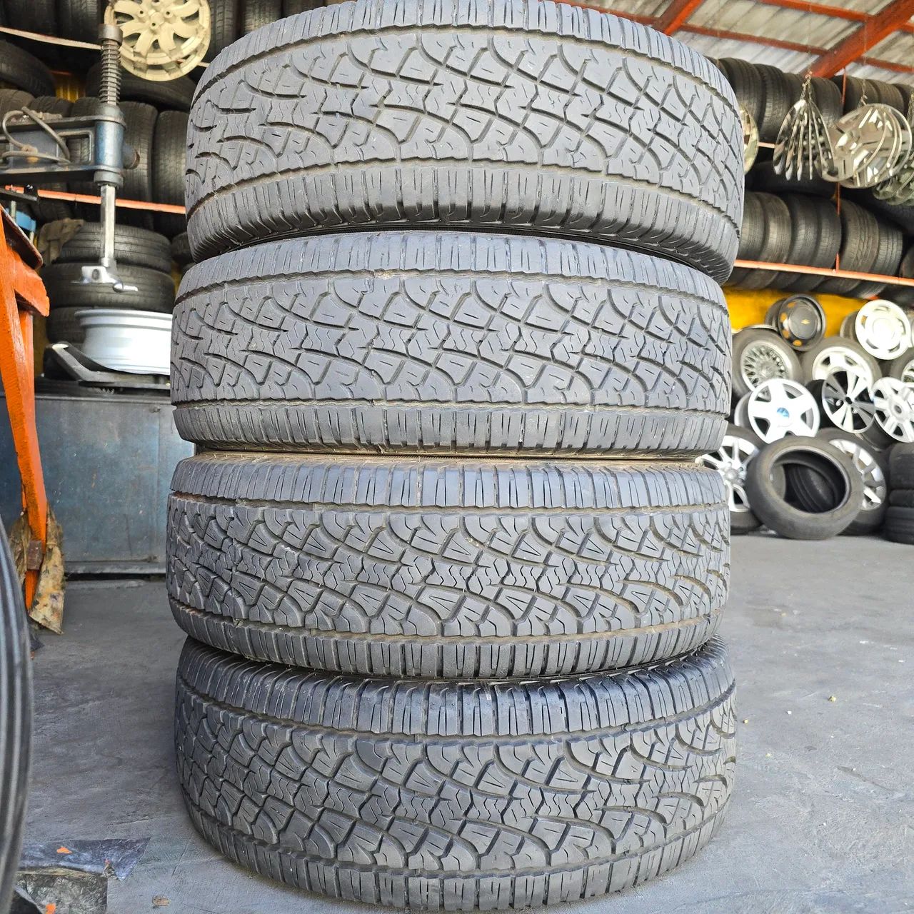 Pneus aro 17 Honda CRV Toro RAV4 Vitara Tr4