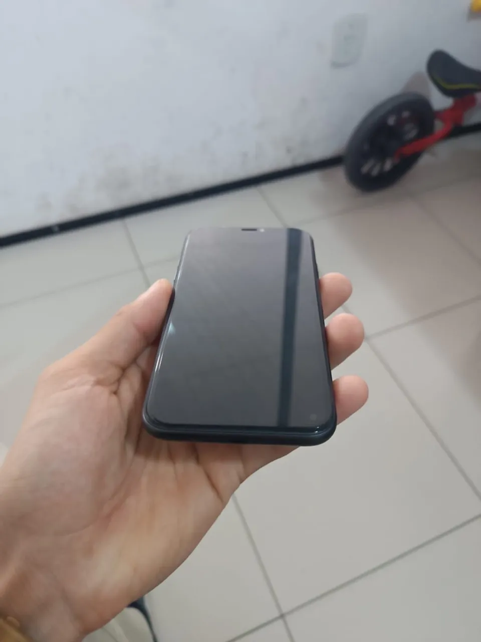 iPhone 11 64gb preto
