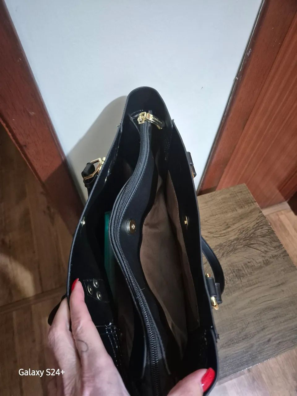 Bolsa Tote Preta Elegante - Nova - Foto 3