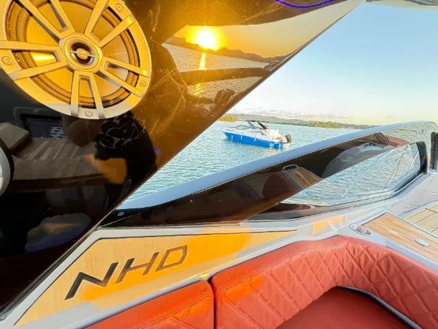 Lancha NHD 340 (325 nomenclatura Internacional) com parelha Mercury 250hp 4T - Zero milhas - Foto 9