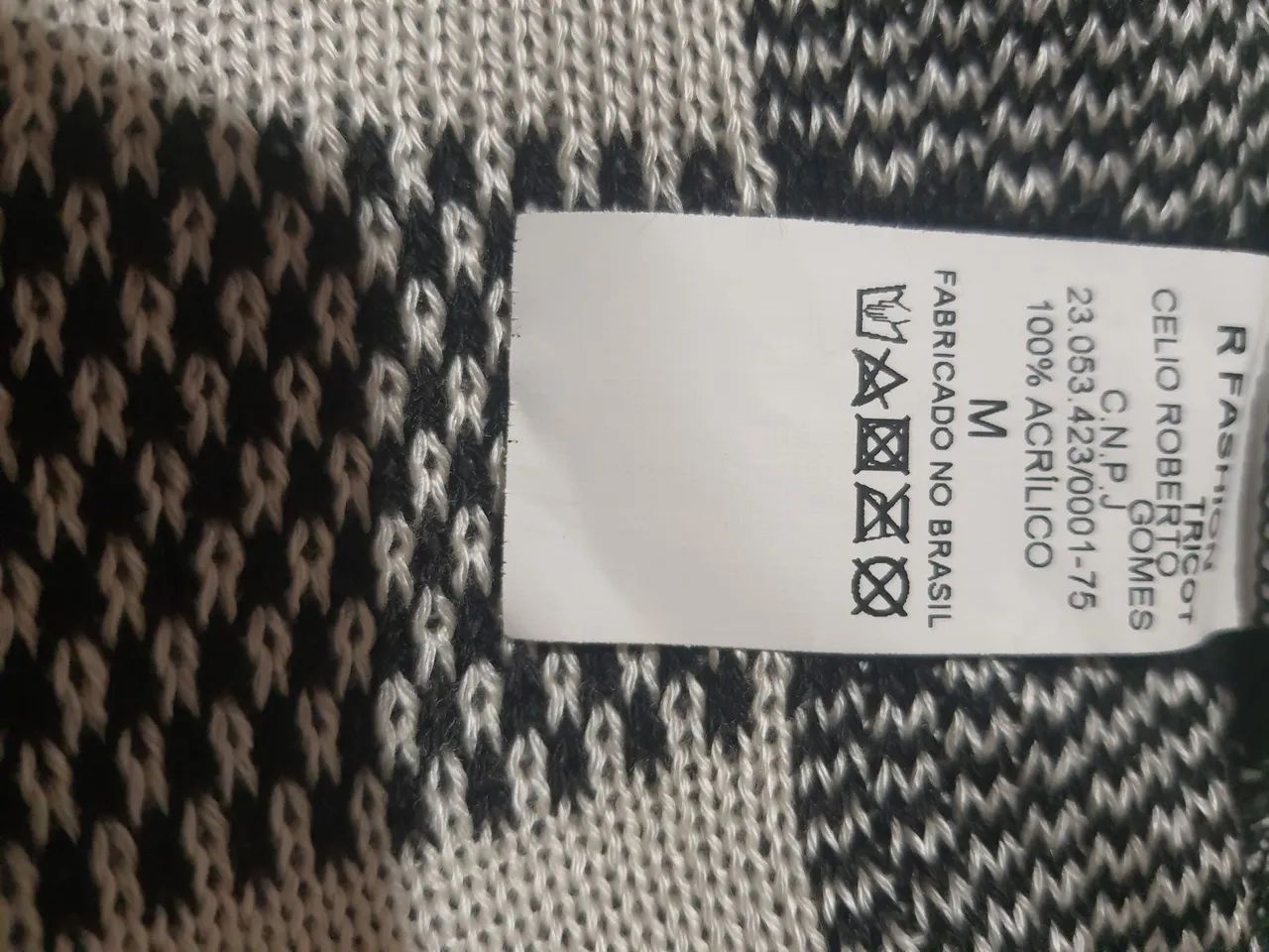 Poncho xadrez preto e branco - Foto 5