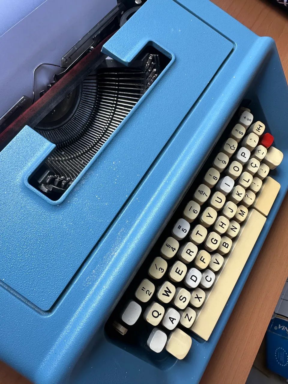Máquina de escrever Olivetti Studio 46 - Foto 4