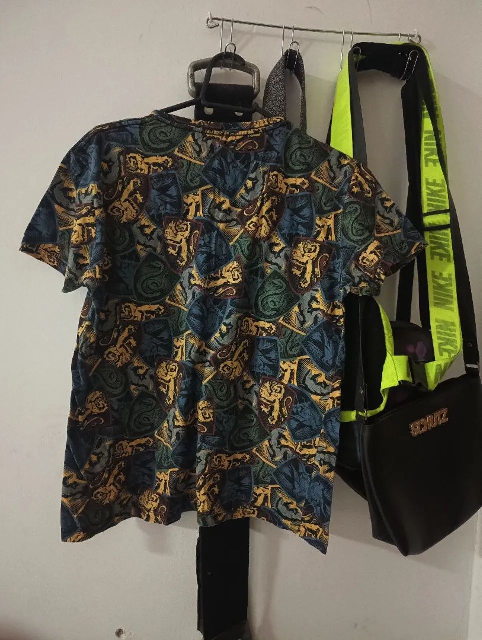 Camiseta Estampada com Design Exclusivo