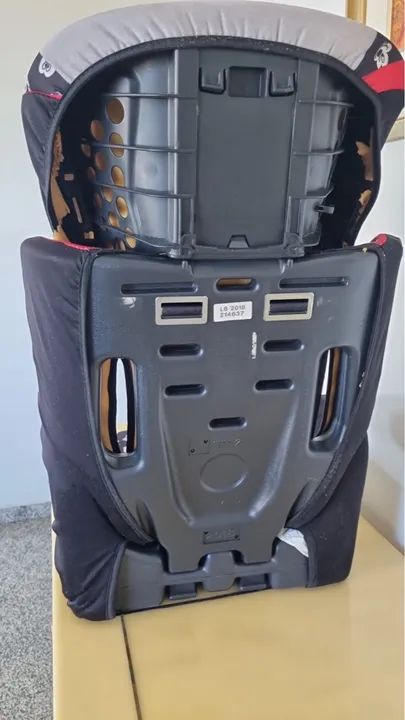 Cadeirinha de carro infantil Mickey Mouse - Foto 4