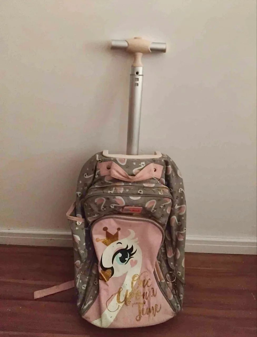 Kit escolar infantil Puket Mochila rodinhas + Lancheira Rosa Cisne  - Foto 2