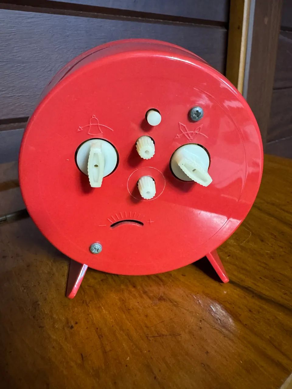 RELÓGIO DESPERTADOR A CORDA HERVEG ANTIGO - Foto 3