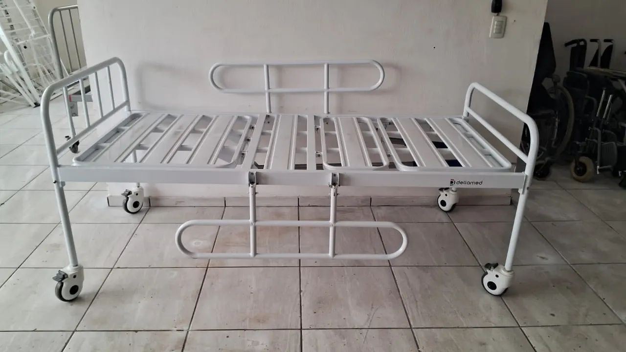 Cama Hospitalar 2 Manivelas Usada  - Foto 4