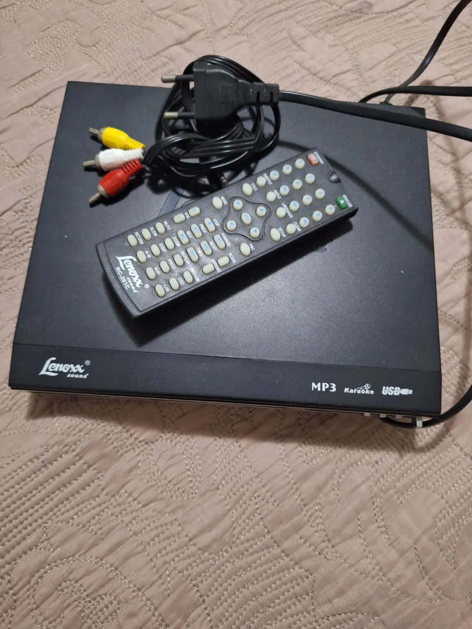 DVD Player Lenoxx com Karaoke e USB
