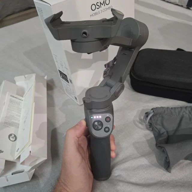 Estabilizador DJI Osmo Mobile 3 Combo - Completo, Excelente estado - Foto 3