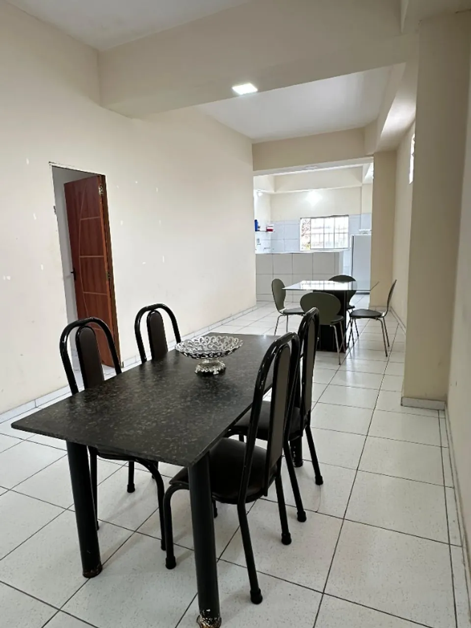 Aluga-se apartamento mobiliado por temporada ou fixo