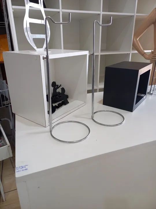 Expositor bolsas e acessórios 