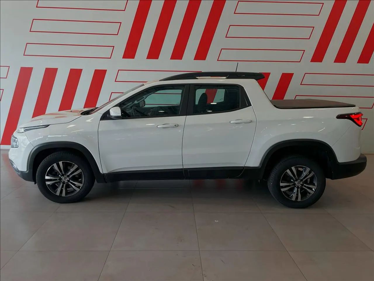 FIAT TORO 1.3 TURBO 270 FLEX FREEDOM AT6 - Foto 8
