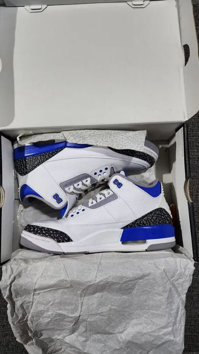 Tênis Air Jordan 3 Race blue, produto original. TAMANHO 41 NOVÍSSIMO! Aceito cartão