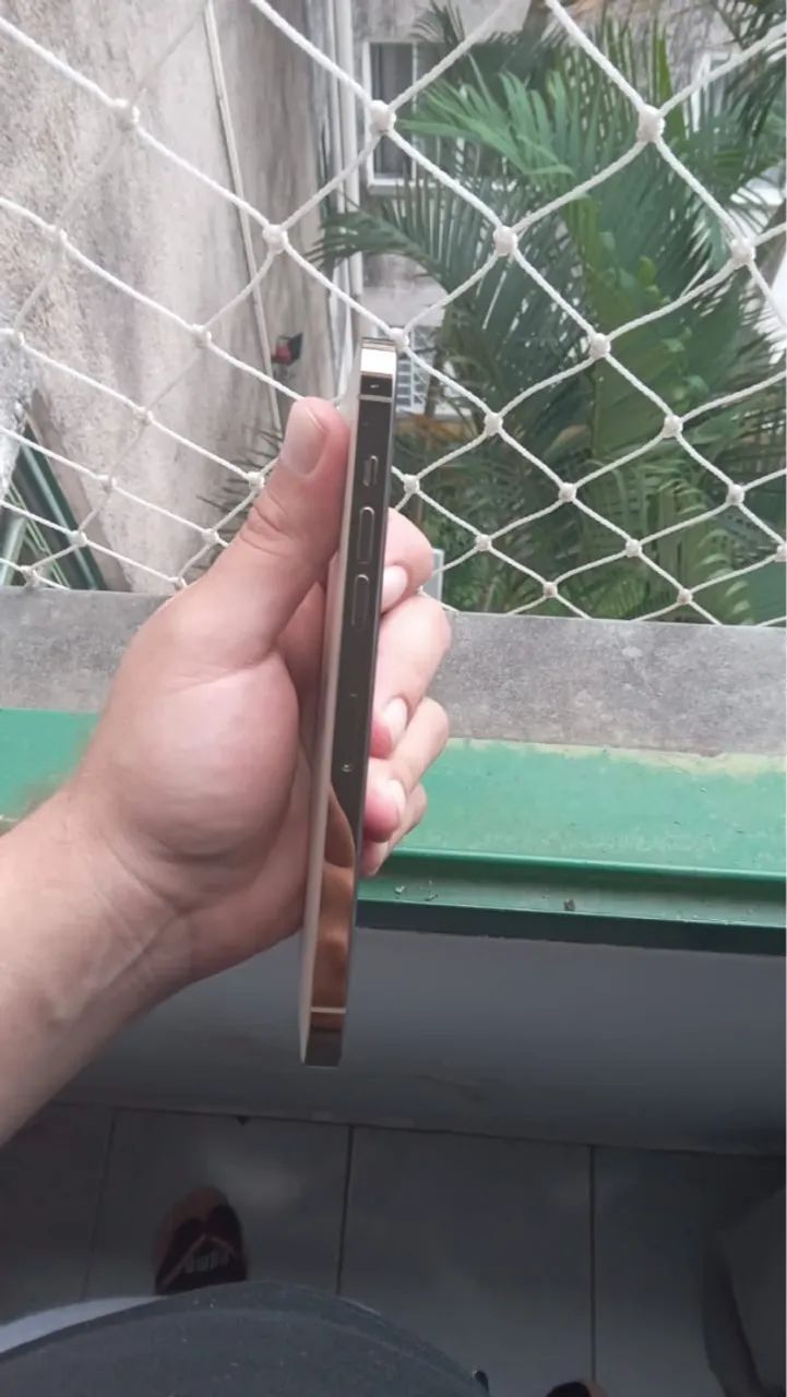iPhone 14 Pro Max dourado  - Foto 3