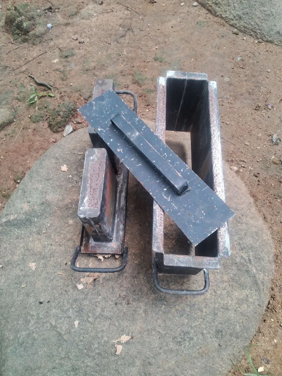 Fôrma para Blocos de Concreto 9×19x39 com fundo