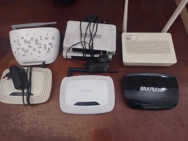 Lote de modem e roteador